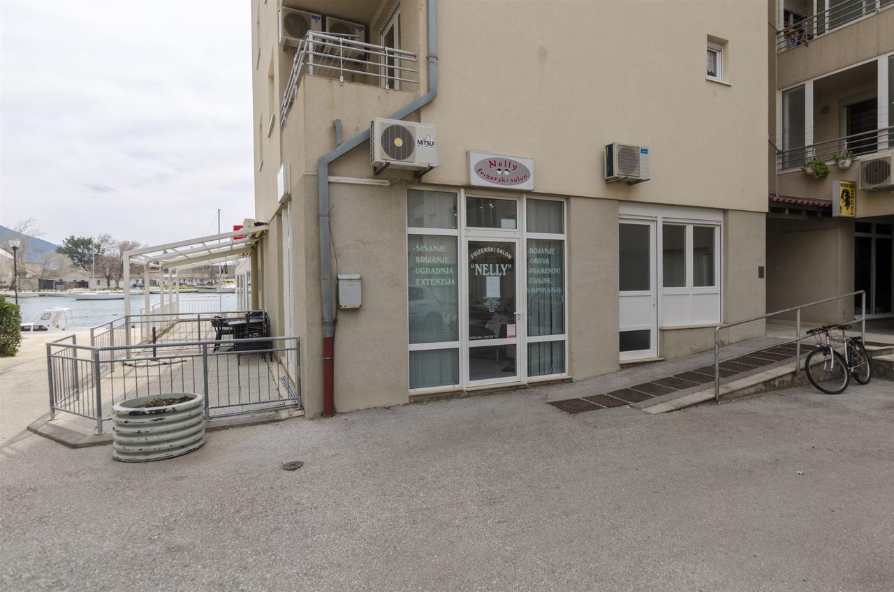 Apartment Antonela Омиш Экстерьер фото